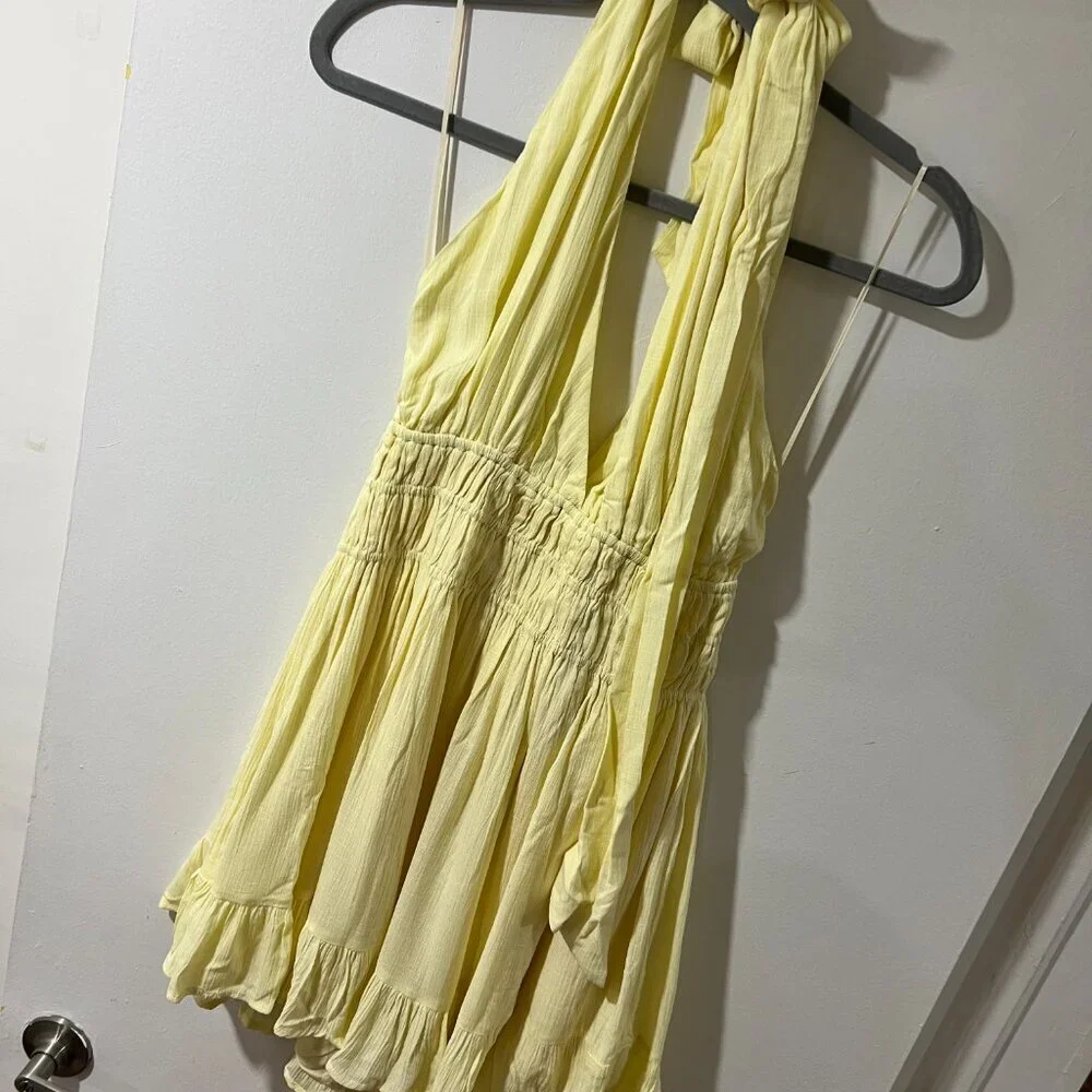 🏷 *NWT* 🌻 VICI Aster Halter Smocked Mini Dress | Size L 🌻 - Picture 8 of 8